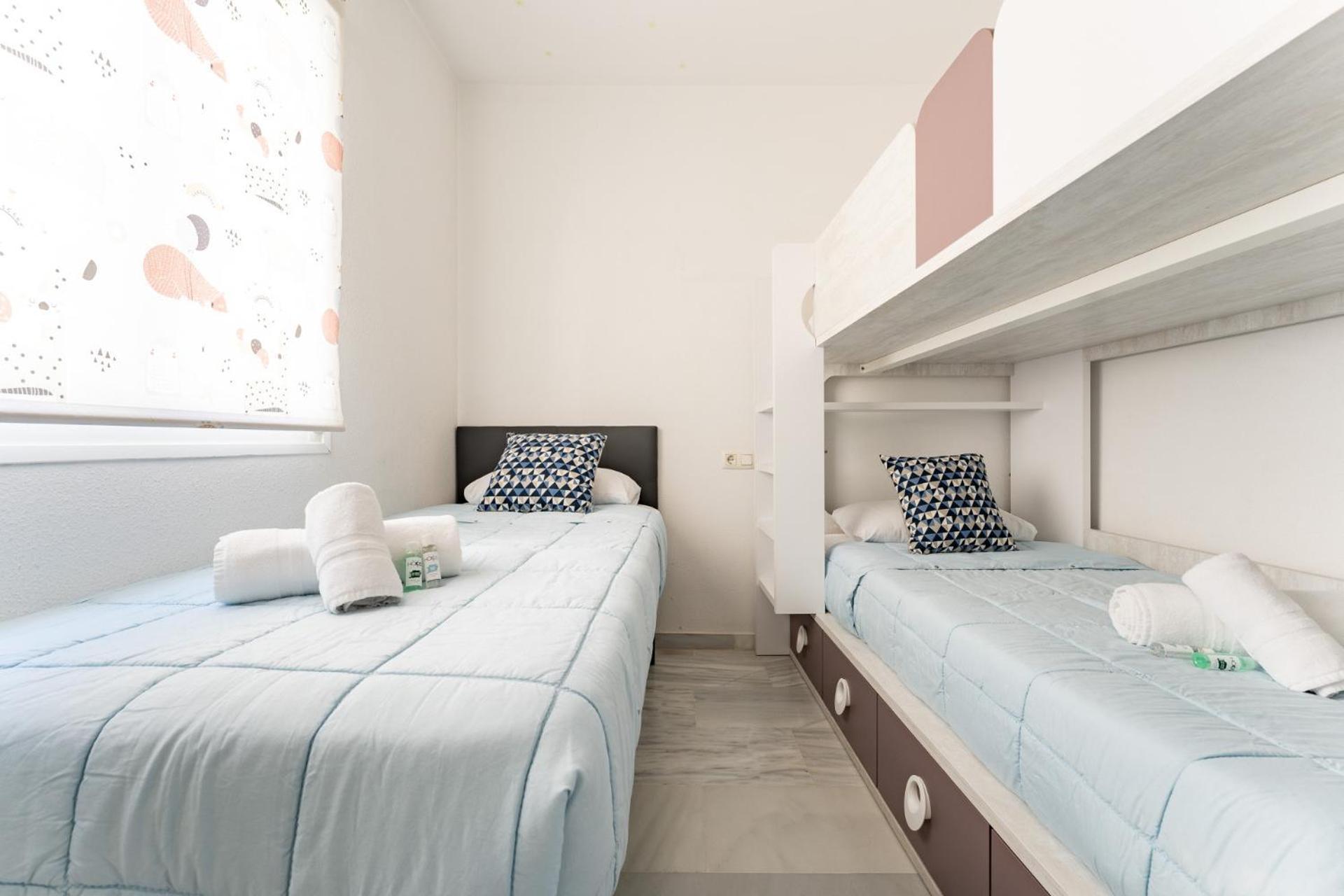 Malagasuite Coastal Paradise Fuengirola Ngoại thất bức ảnh